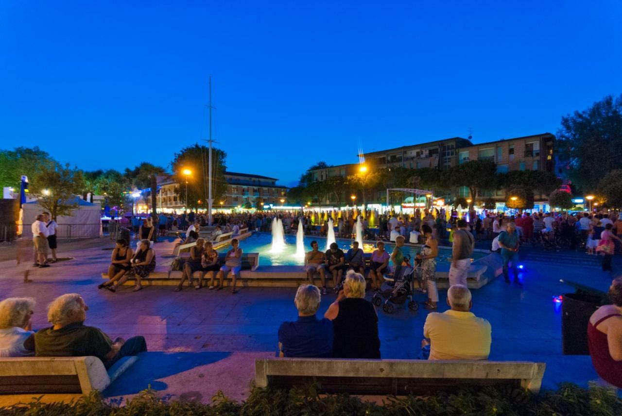 Appartamenti Riviera Gemelli Bibione Exterior foto