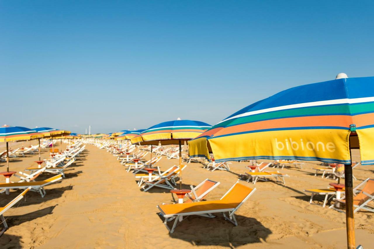 Appartamenti Riviera Gemelli Bibione Exterior foto
